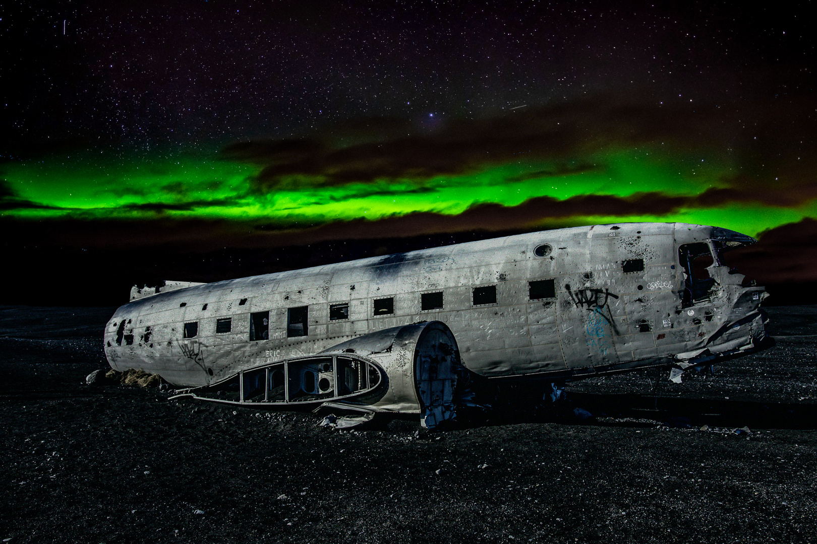 Crashed DC 3 Plane