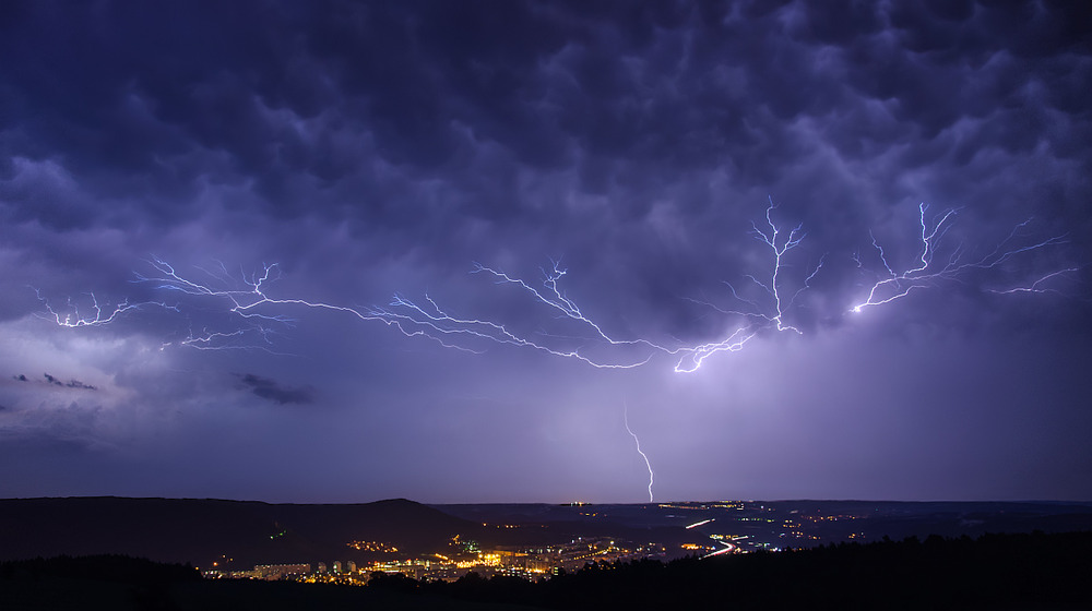 Crawler mit Mammatus