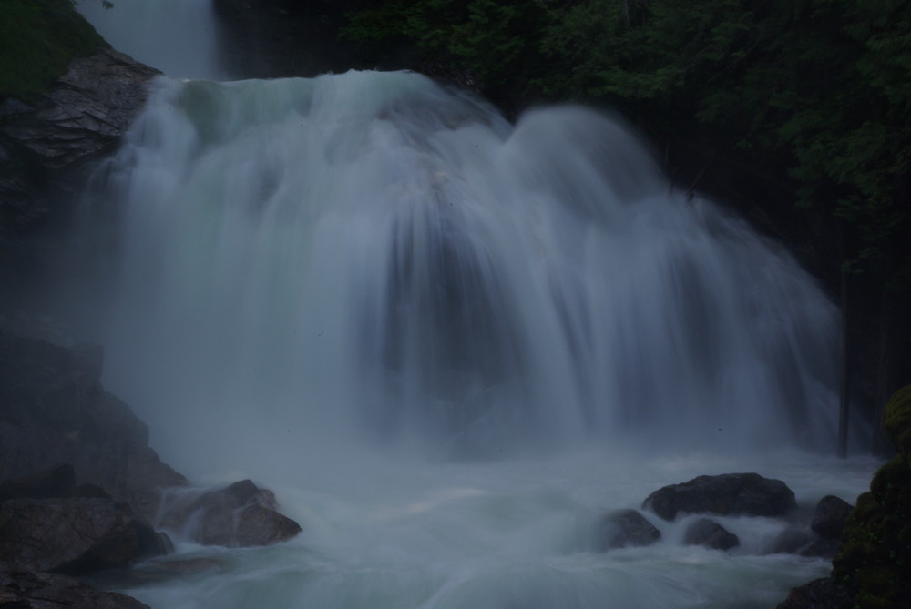 Crazy Creek Wasserfall (Kanada, BC)