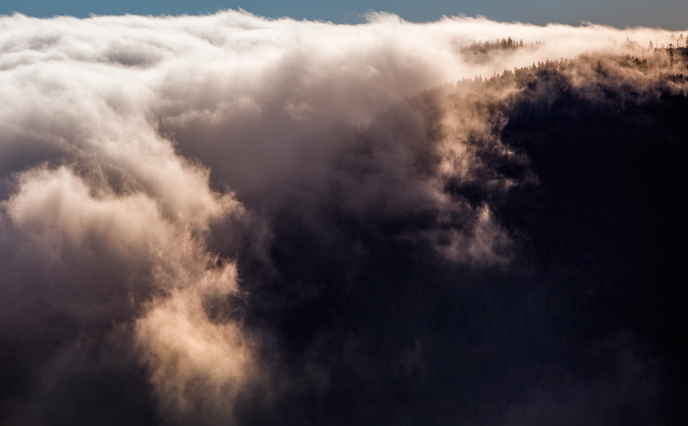 .....creeping clouds...