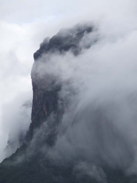 Creeping Clouds