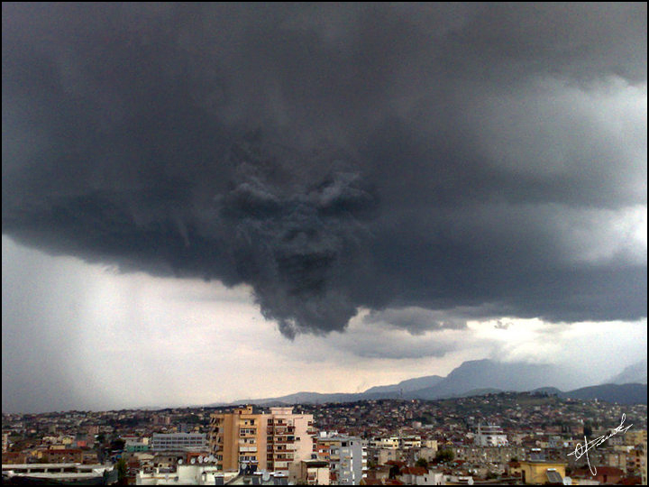 Creepy cloud