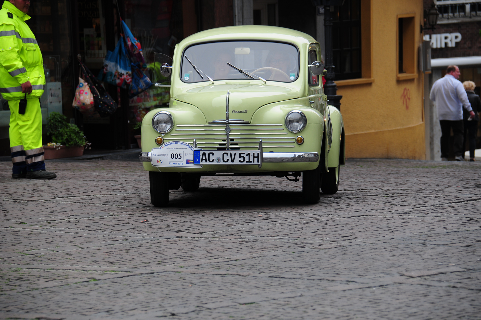 Cremeschnittchen - Renault 4 CV