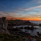 Crépuscule sur la côte ouessantine, au phare du Créac'h.