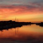 Crépuscule sur le port ostréicole de larros ( bassin d'Arcachon)