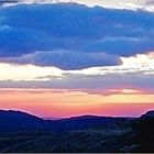 Crépuscule sur les montagnes de Petra