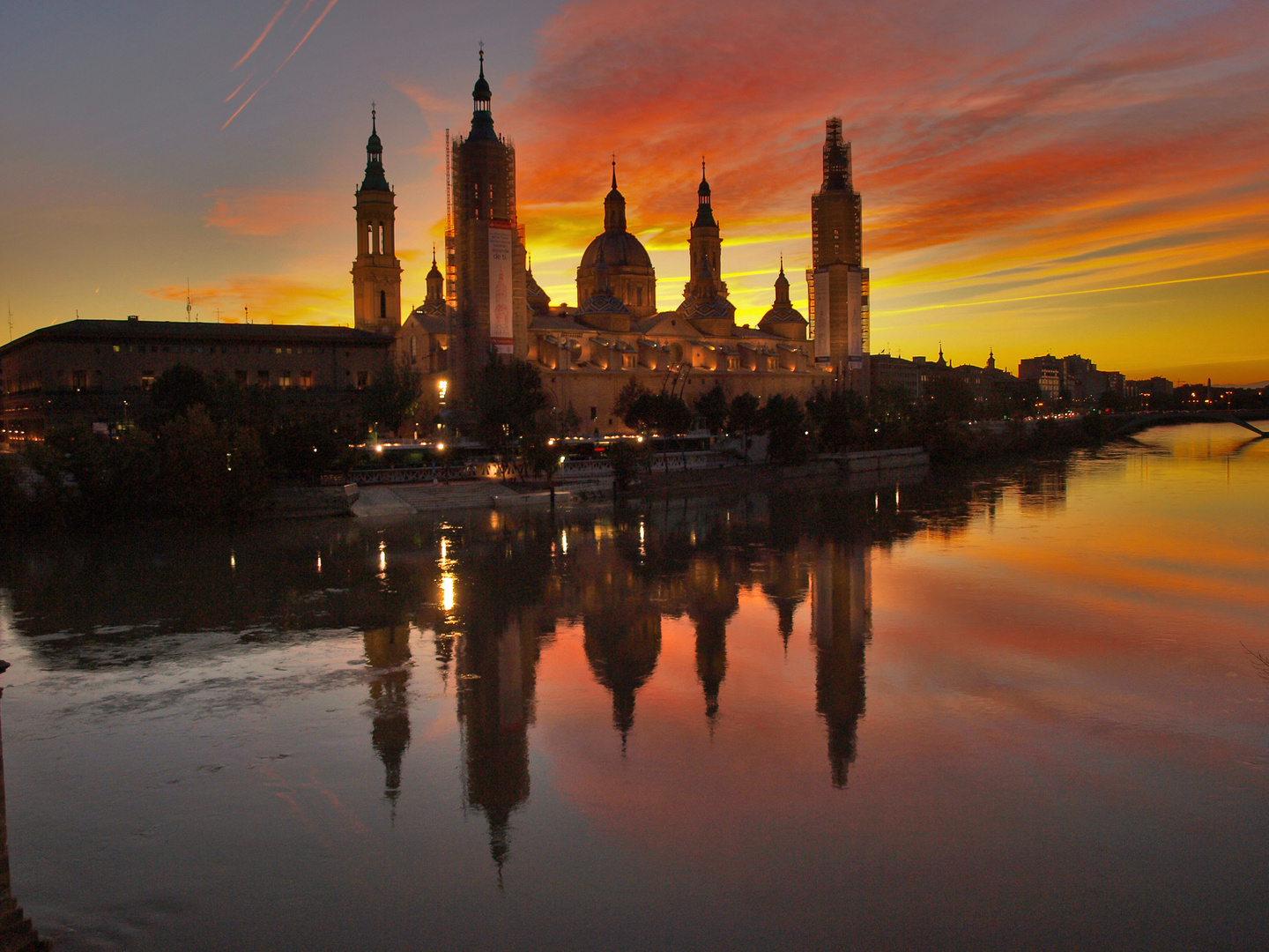 Crepúsculo en el Ebro