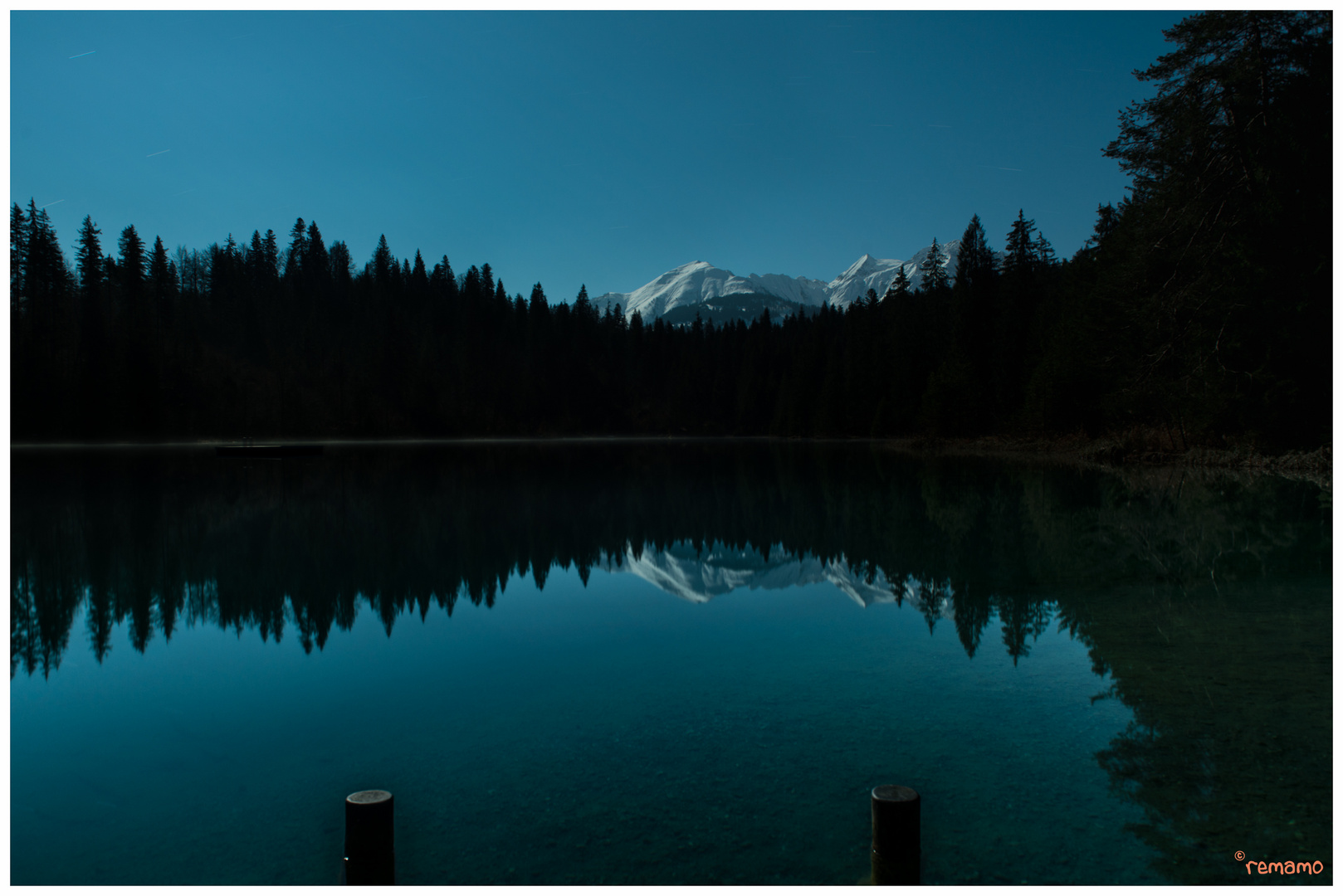 Crestasee bei Nacht