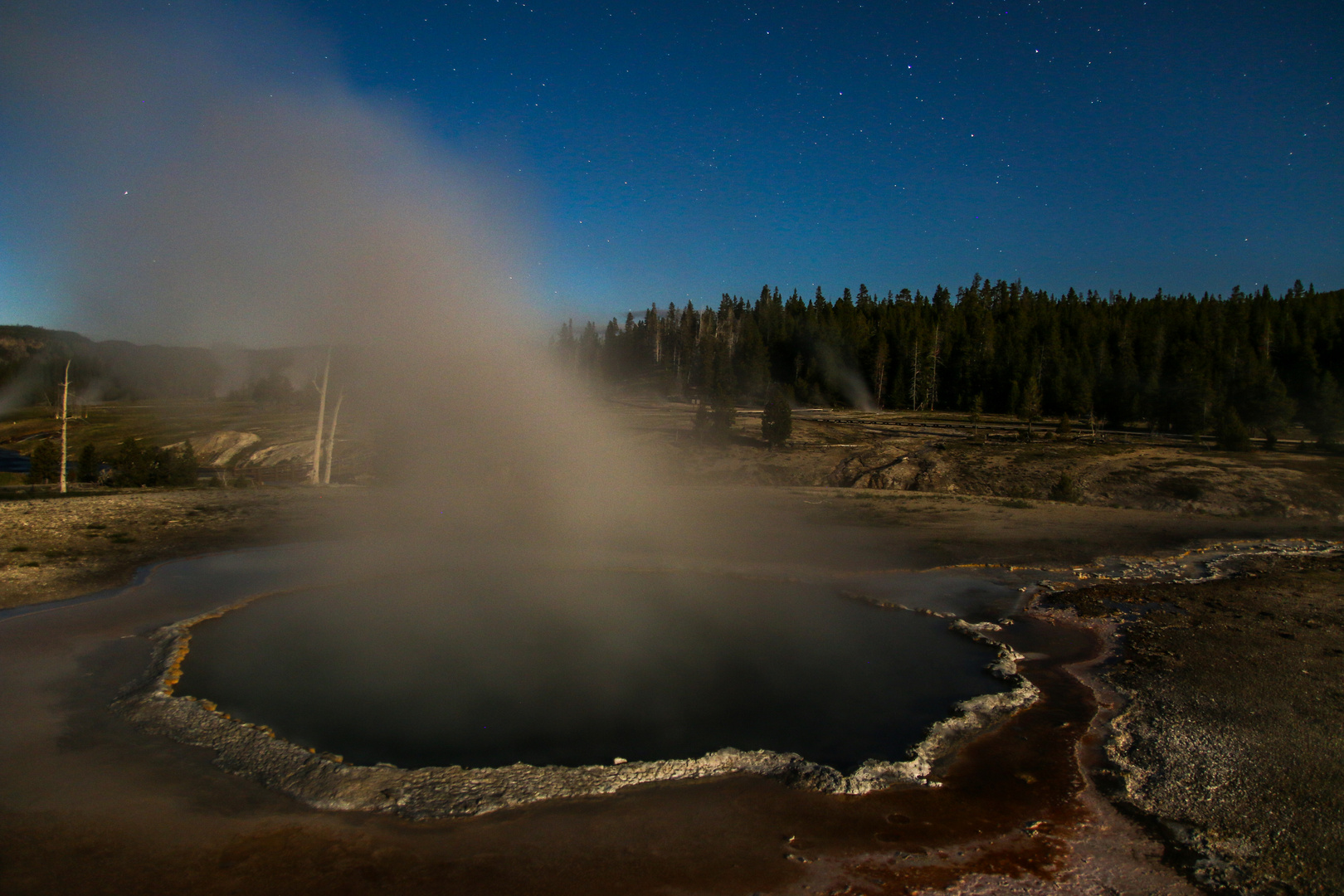 Crested Pool bei Nacht