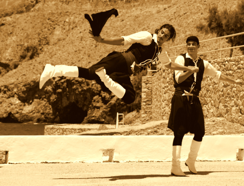 crete dancers