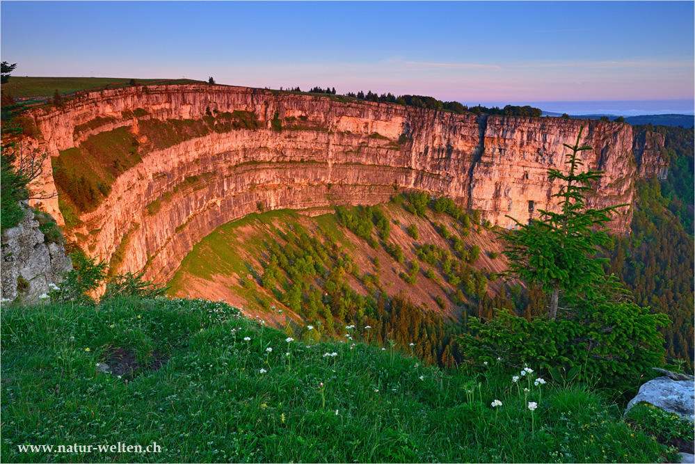 Creux du Van bei Sonnenaufgang