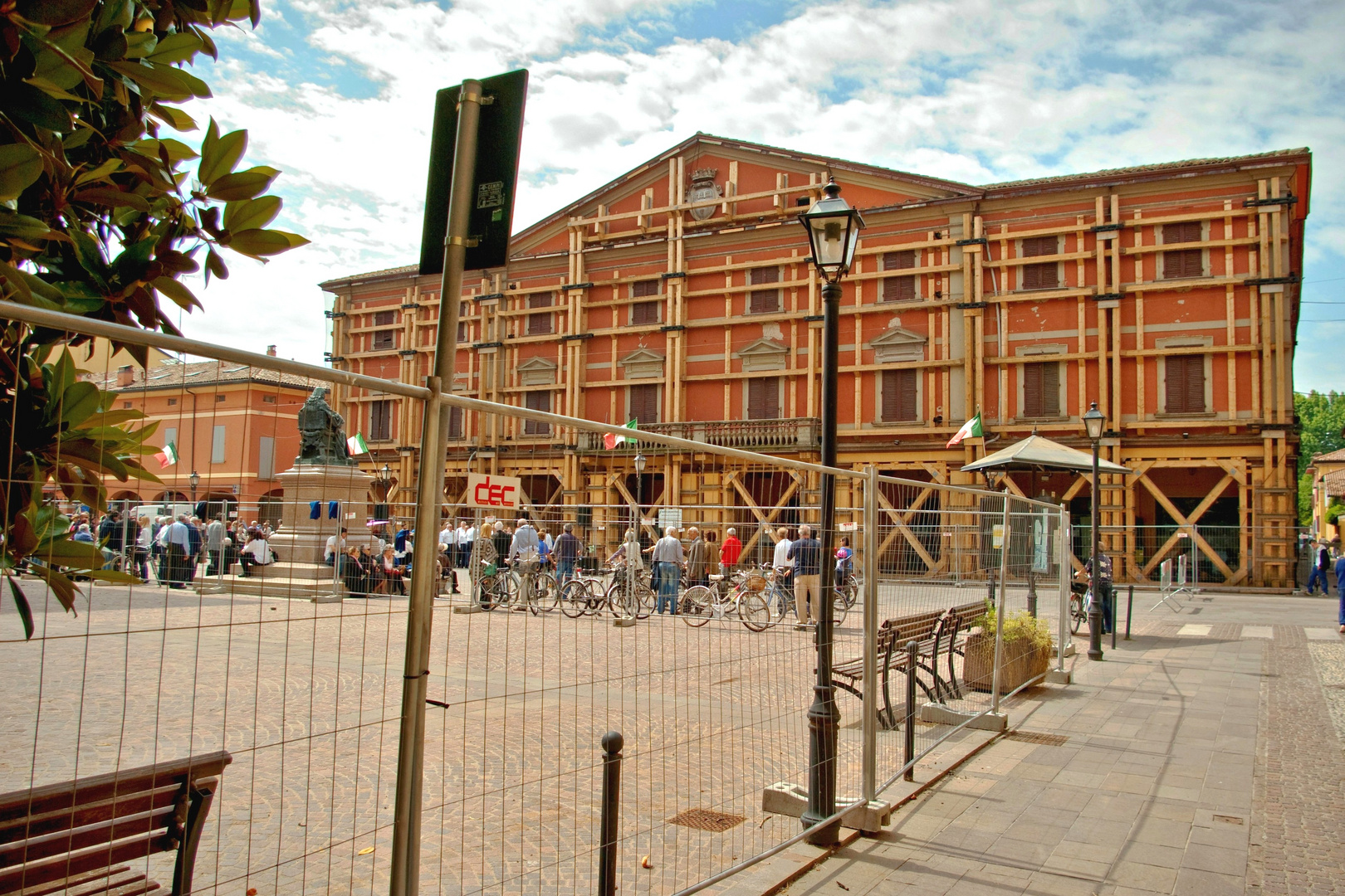 Crevalcore piazza