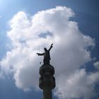 cristo esperando al cielo con los brazos abiertos