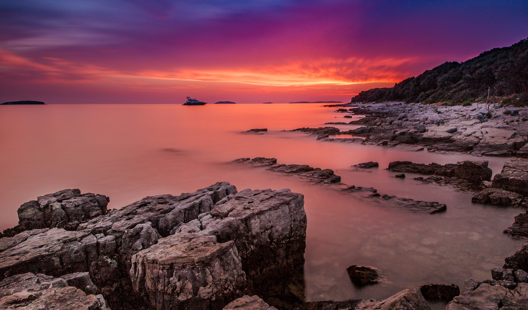 Croatian Sunset Foto & Bild | europe, balkans, landschaft Bilder auf