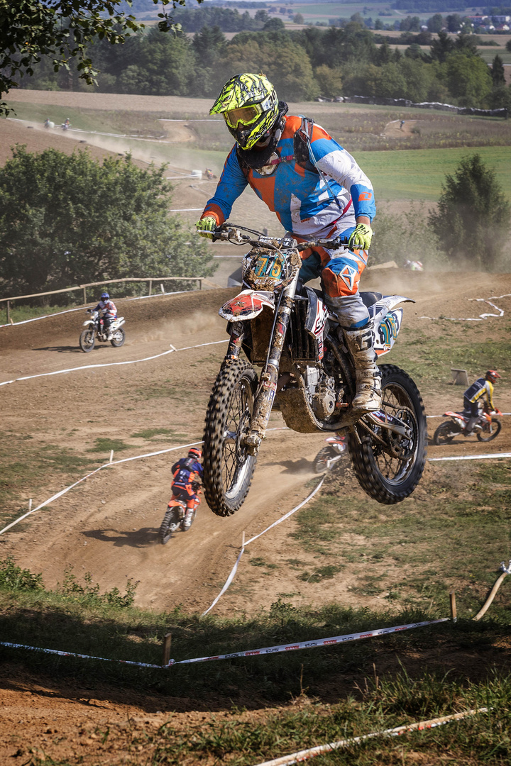 Cross Country oder Dust in Schefflenz