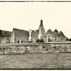 Cross of the Scriptures, Kathedrale und Temple Doolin