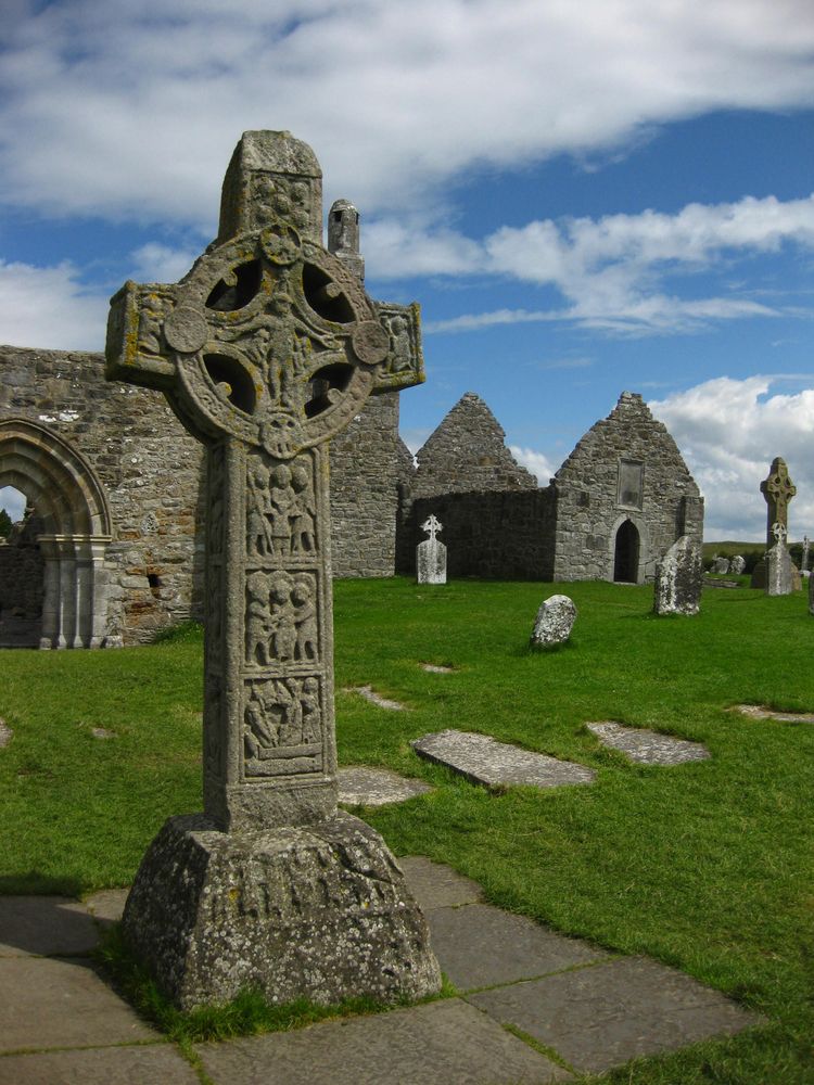 Cross oft the Scriptures - Clonmacnoise