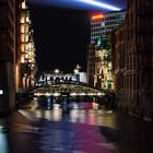 Crossing the Elbe über der Speicherstadt