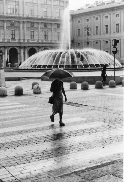 Crossing the Street, under the rain