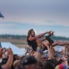 Crowdsurfer