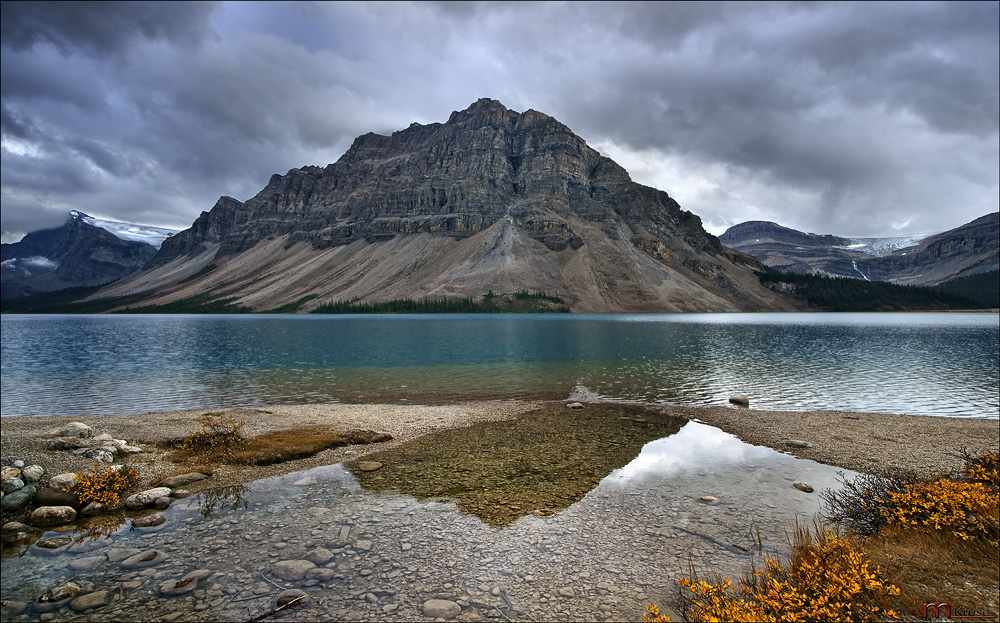 Crowfoot Mountain & Bow Lake / Icefields Parkway