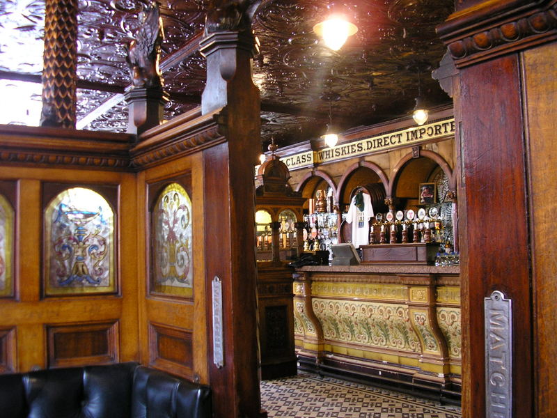 Crown Pub, Belfast