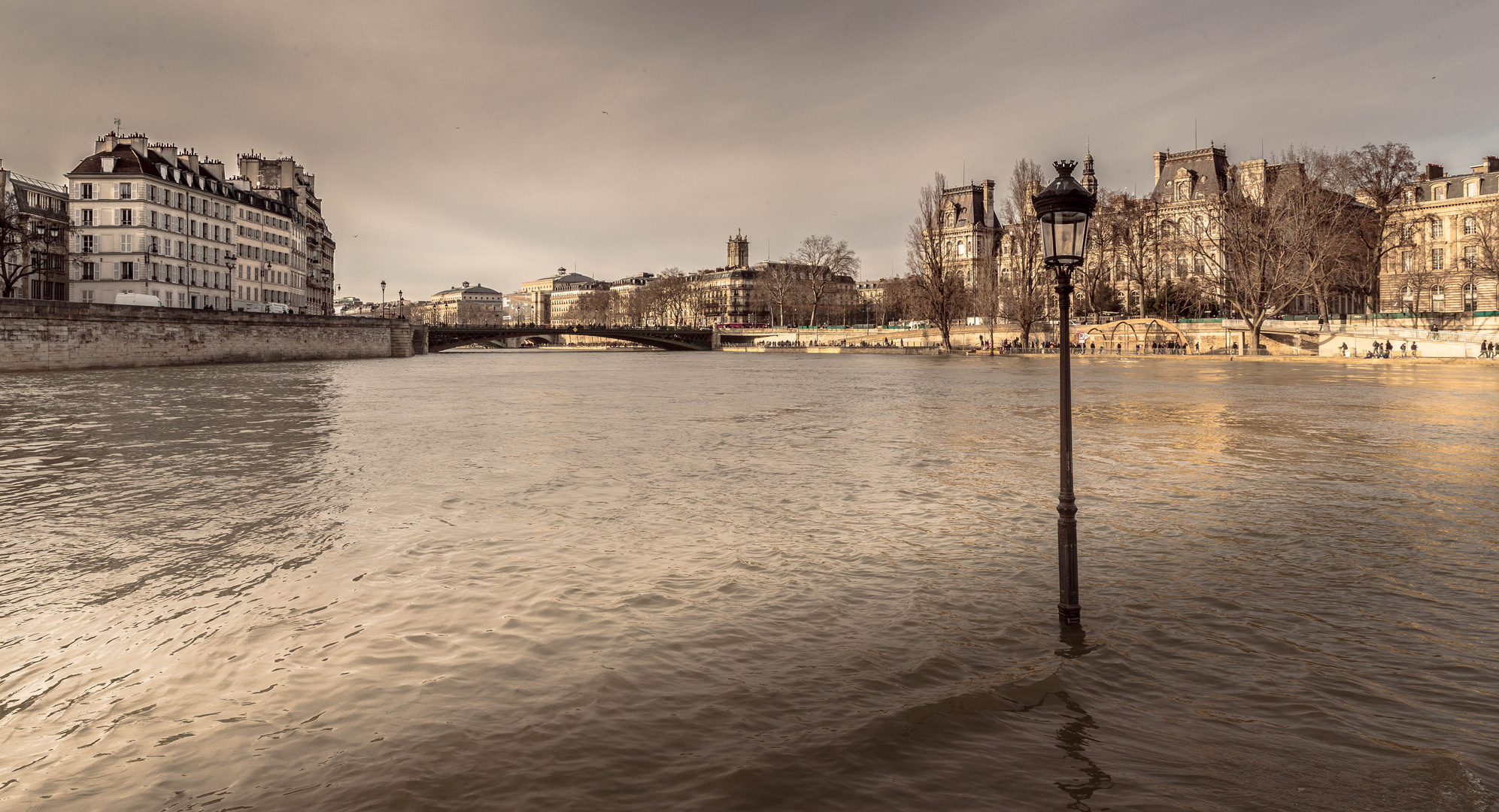 Crue de la Seine 2021 / Ile Saint-Louis