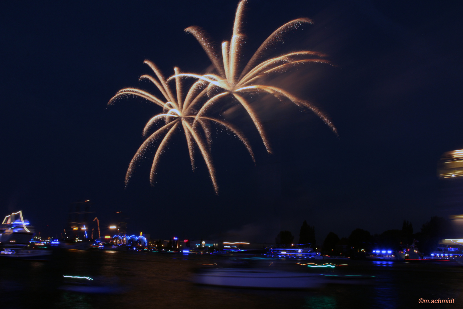 Cruise Days in Hamburg 2014 Feuerwerk