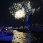 Cruise Days in Hamburg 2014 Feuerwerk Kranschiff