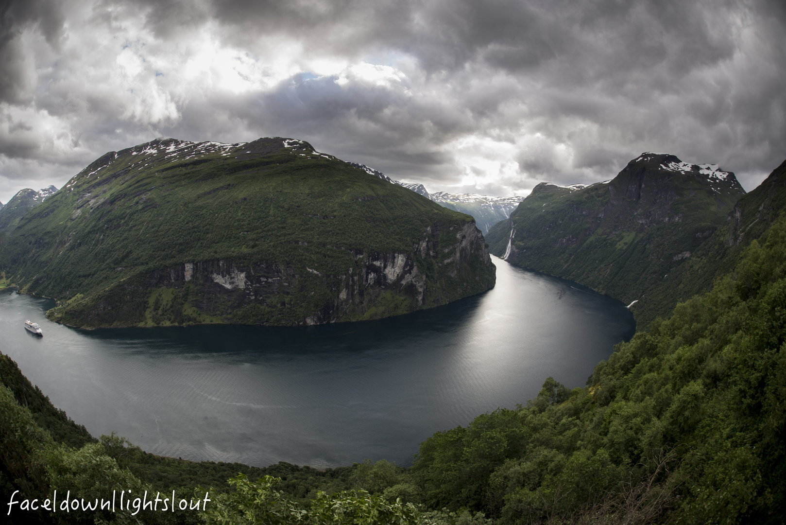 Cruiser at Geirangerfjord