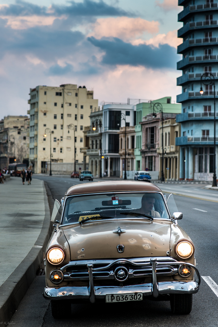 Cruising the Malecon