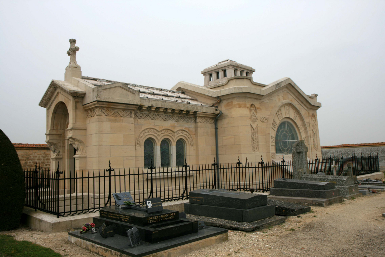 Crypte - mausolée de BOURGOGNE 