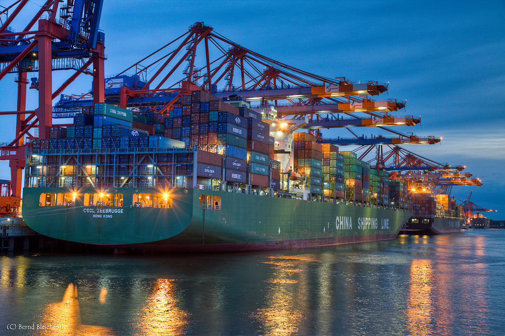 CSCL Zeebrugge im Burchard Kai Hamburg