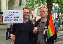 CSD 2011. Hach, der Gregor hat aber auch immer eine Fahne