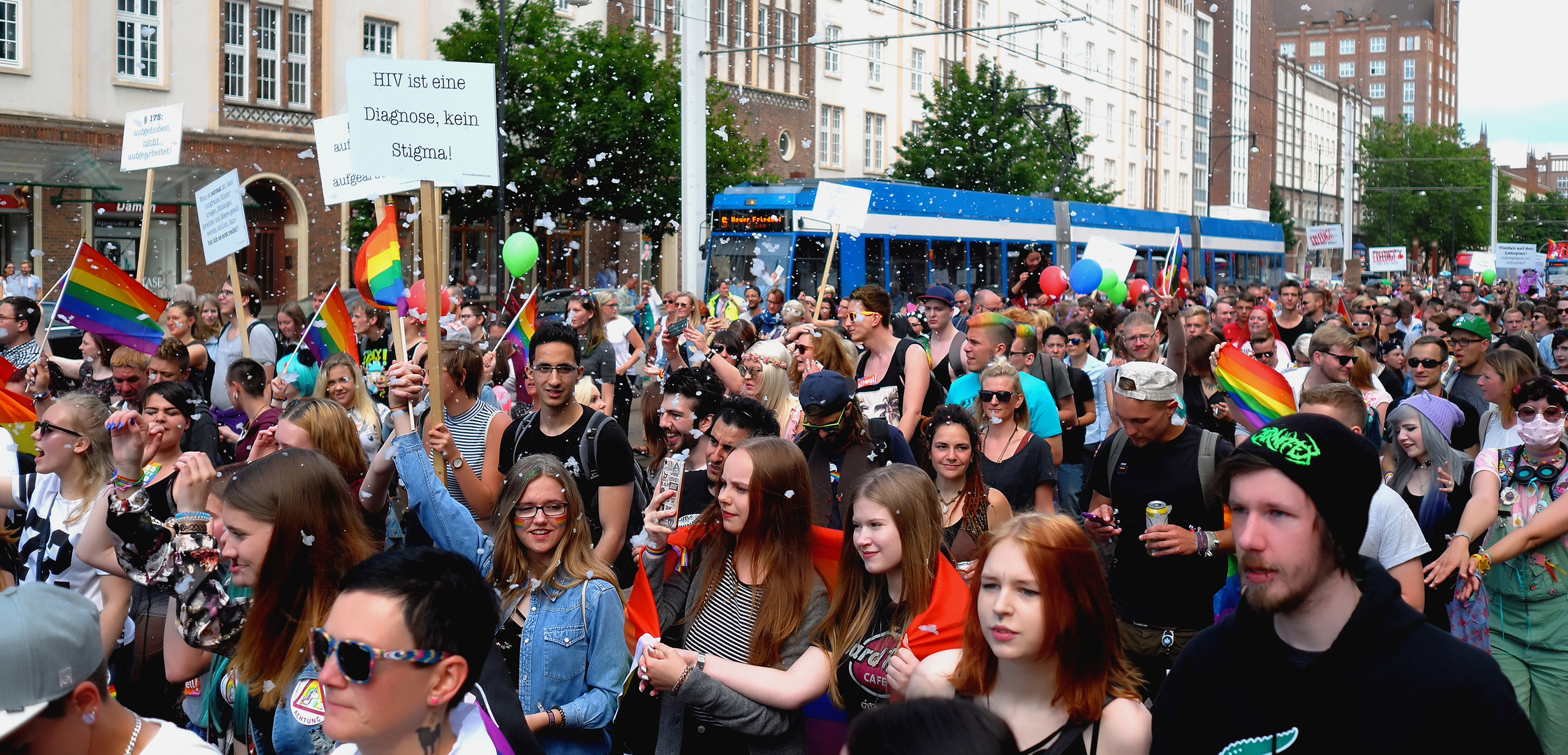 CSD 2017 - Hansestadt Rostock - pro familia MV war aktiv mit dabei