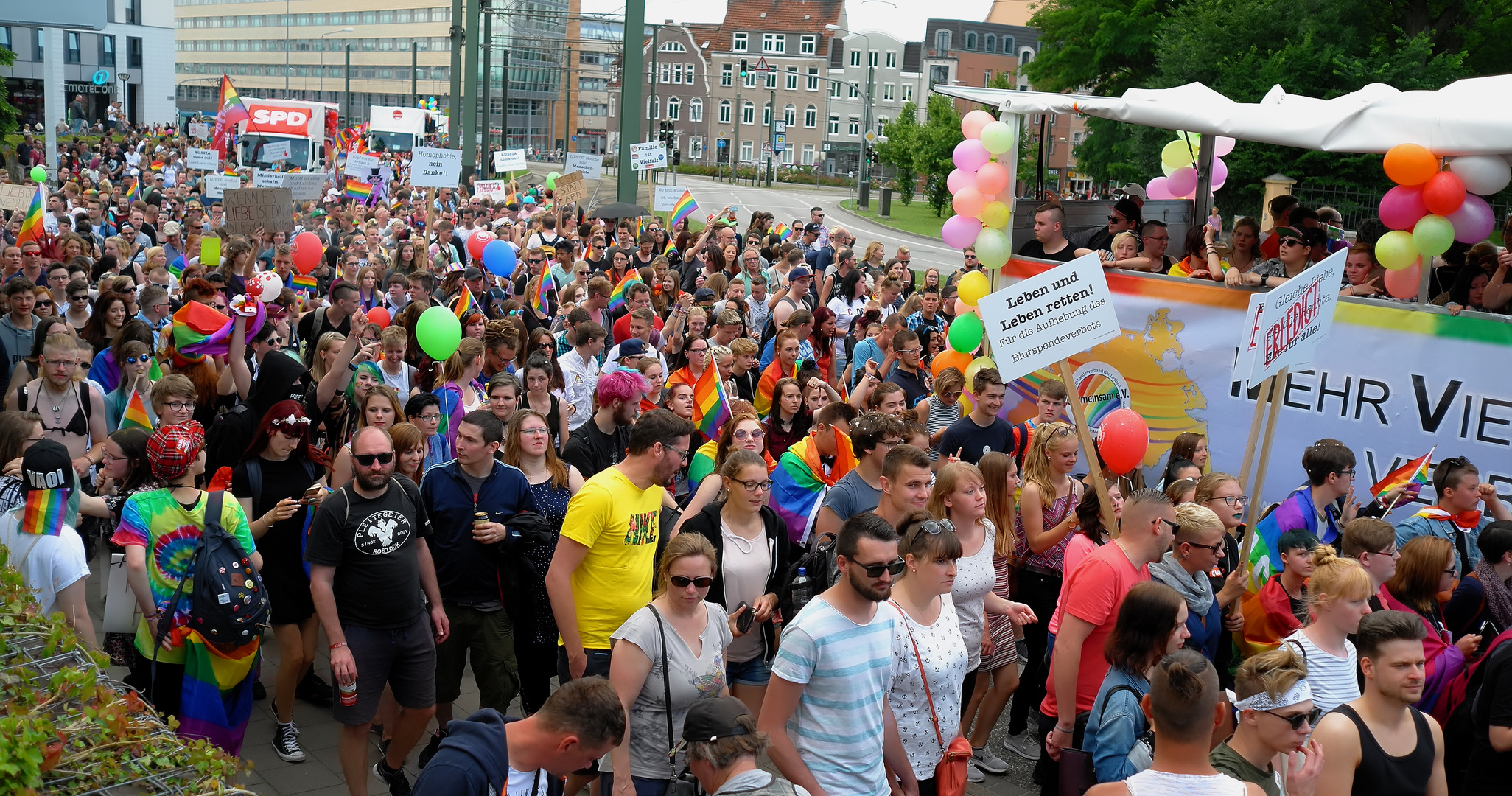 CSD in Rostock 2017 - pro familia MV war mit dabei