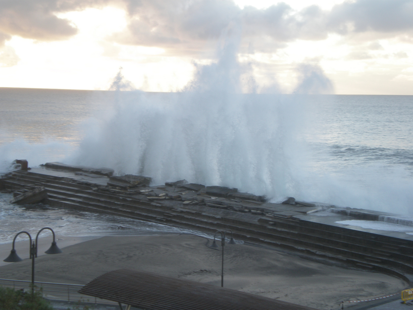 Cuando el mar golpea