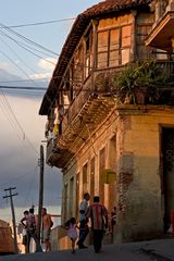 Cuba: Abendlicht in Santiago de Cuba