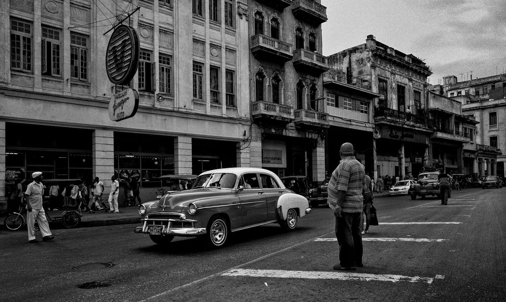 Cuba Car B&W No.21