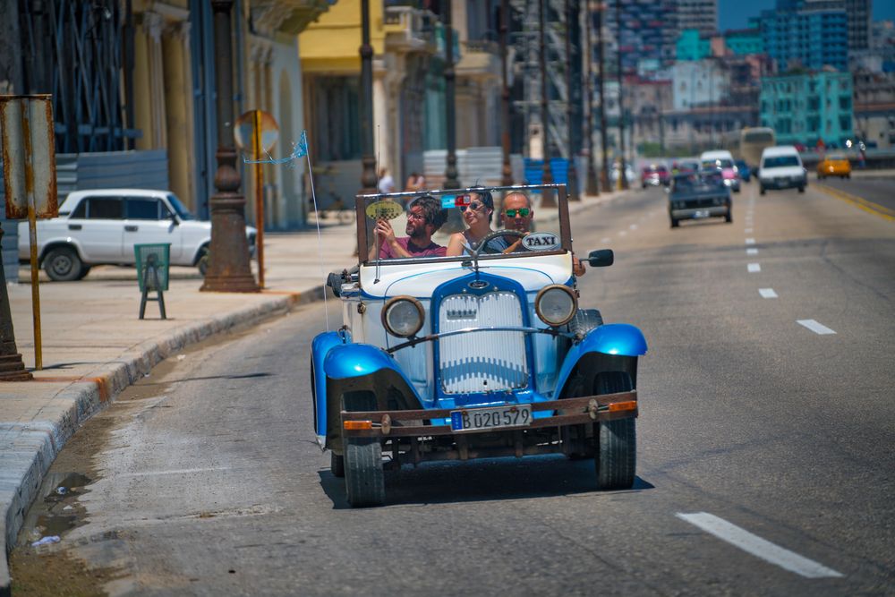 Cuba Cars no. 42