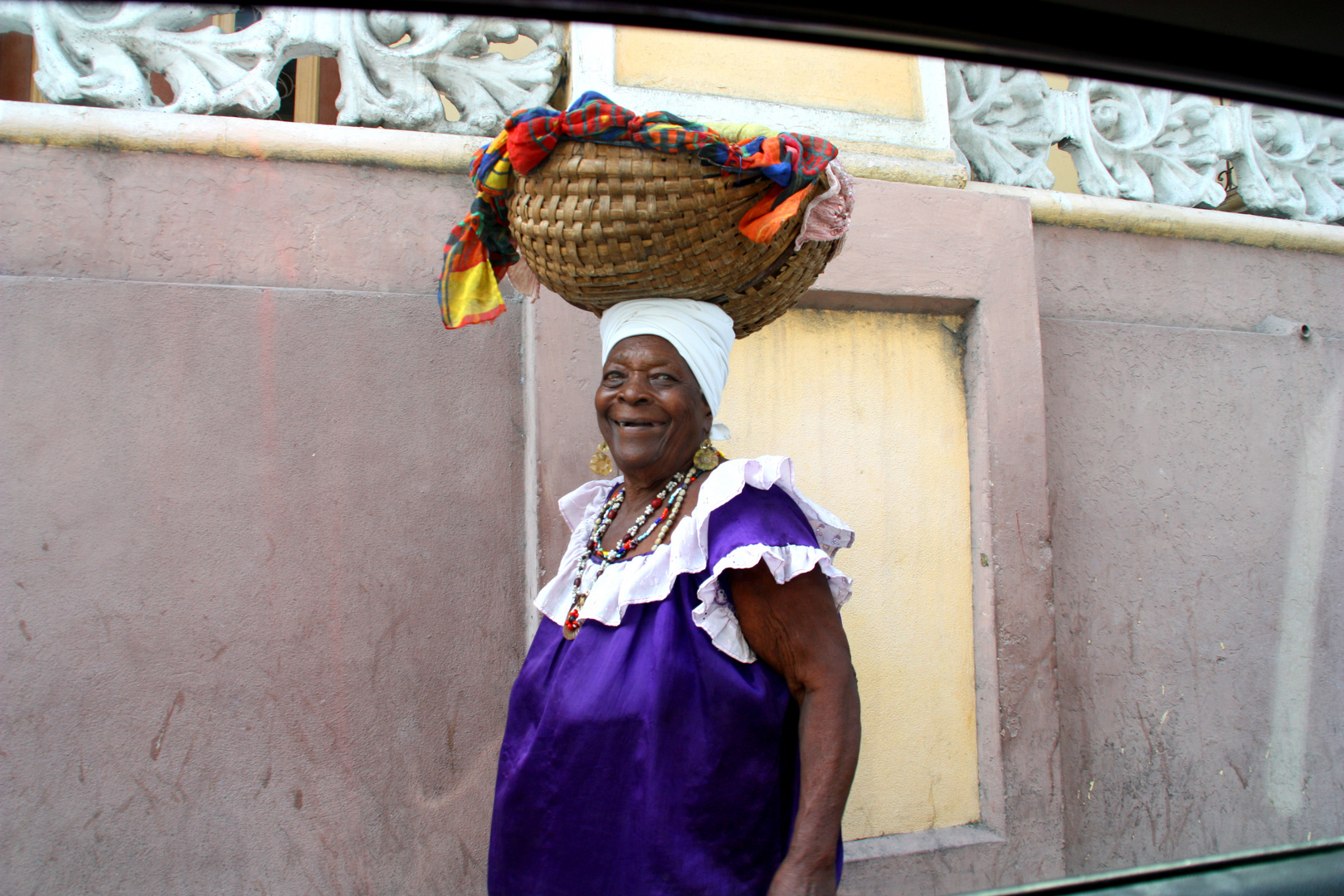 cuban basket women