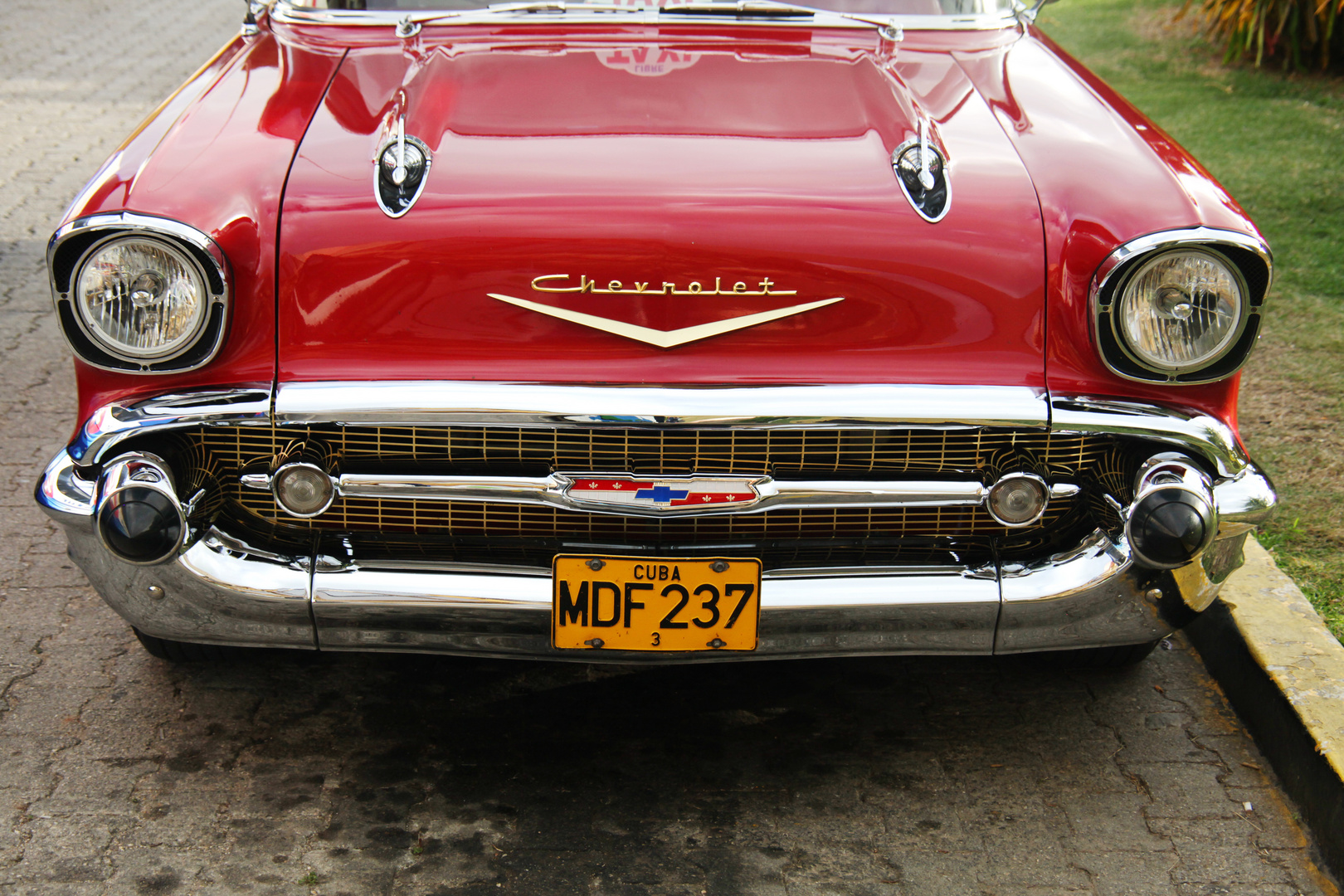 Cuban Oldtimer - 006 - Front