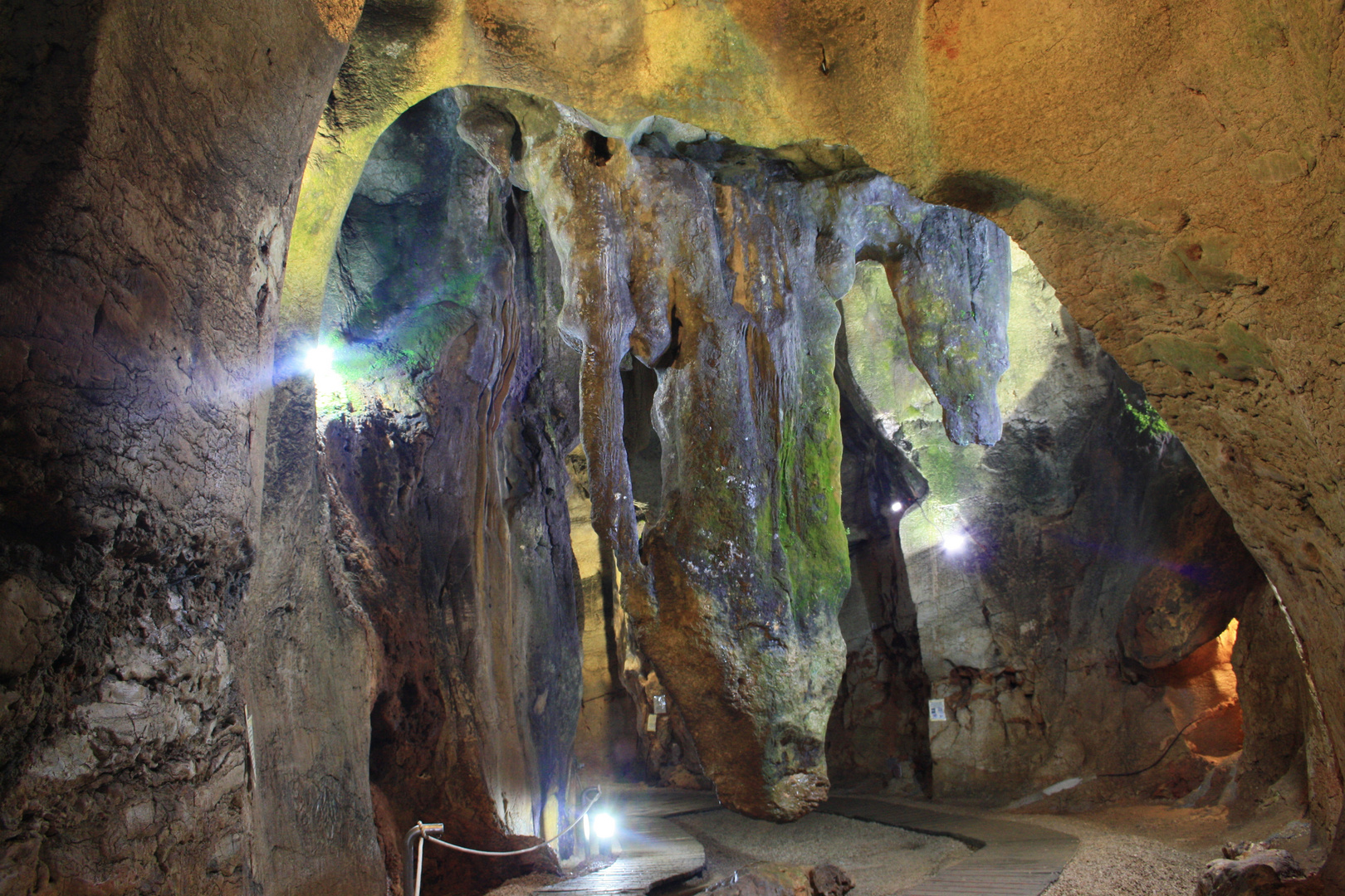 Cueva de Las Calaveras