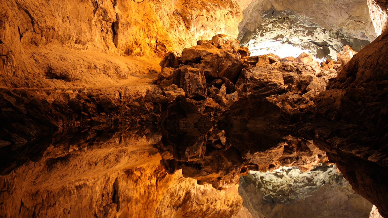 cueva de los verdes