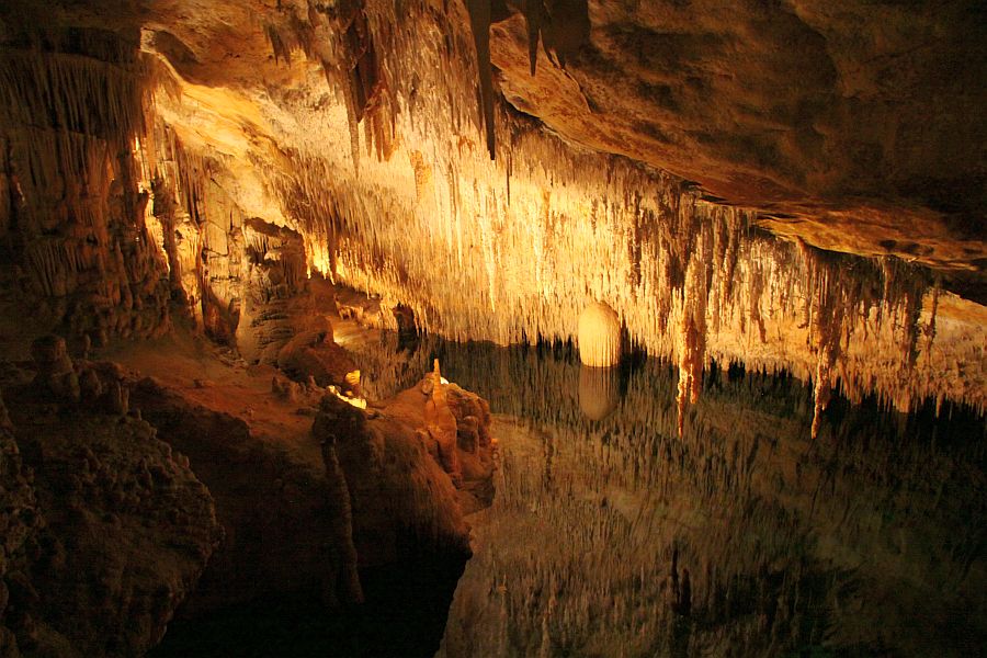 Cuevas del Drach