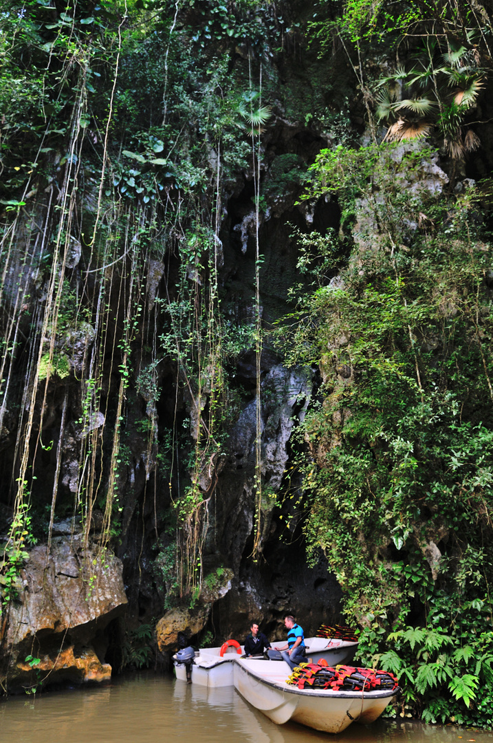 Cuevas del Indio at Viñales valley