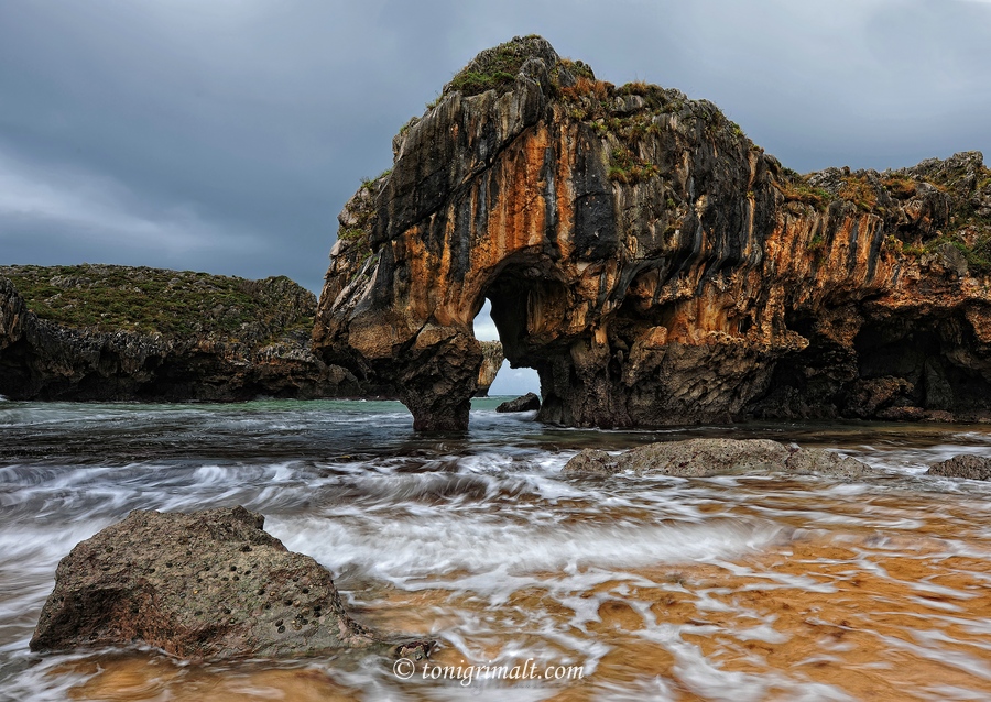 Cuevas del Mar y III