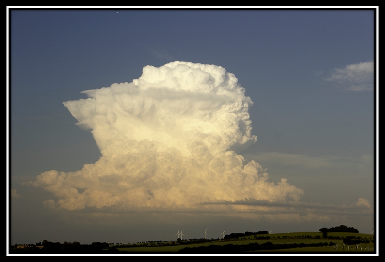 Cumulonimbus capillatus incus