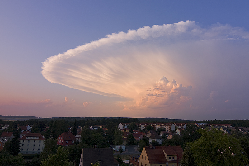 Cumulonimbus capillatus incus