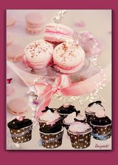 Cups cakes et macarons